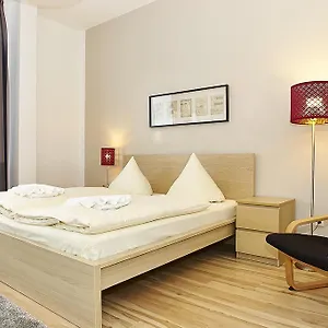 bearlin-city-apartments.find-berlin-hotels.com/